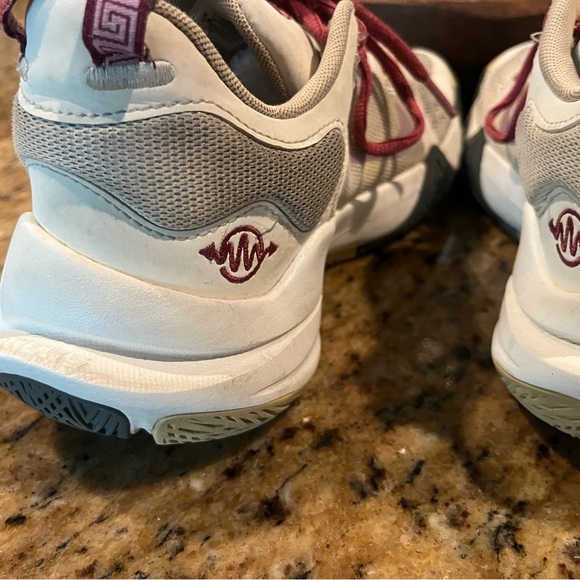 Nike Freaks - Picture 3 of 3